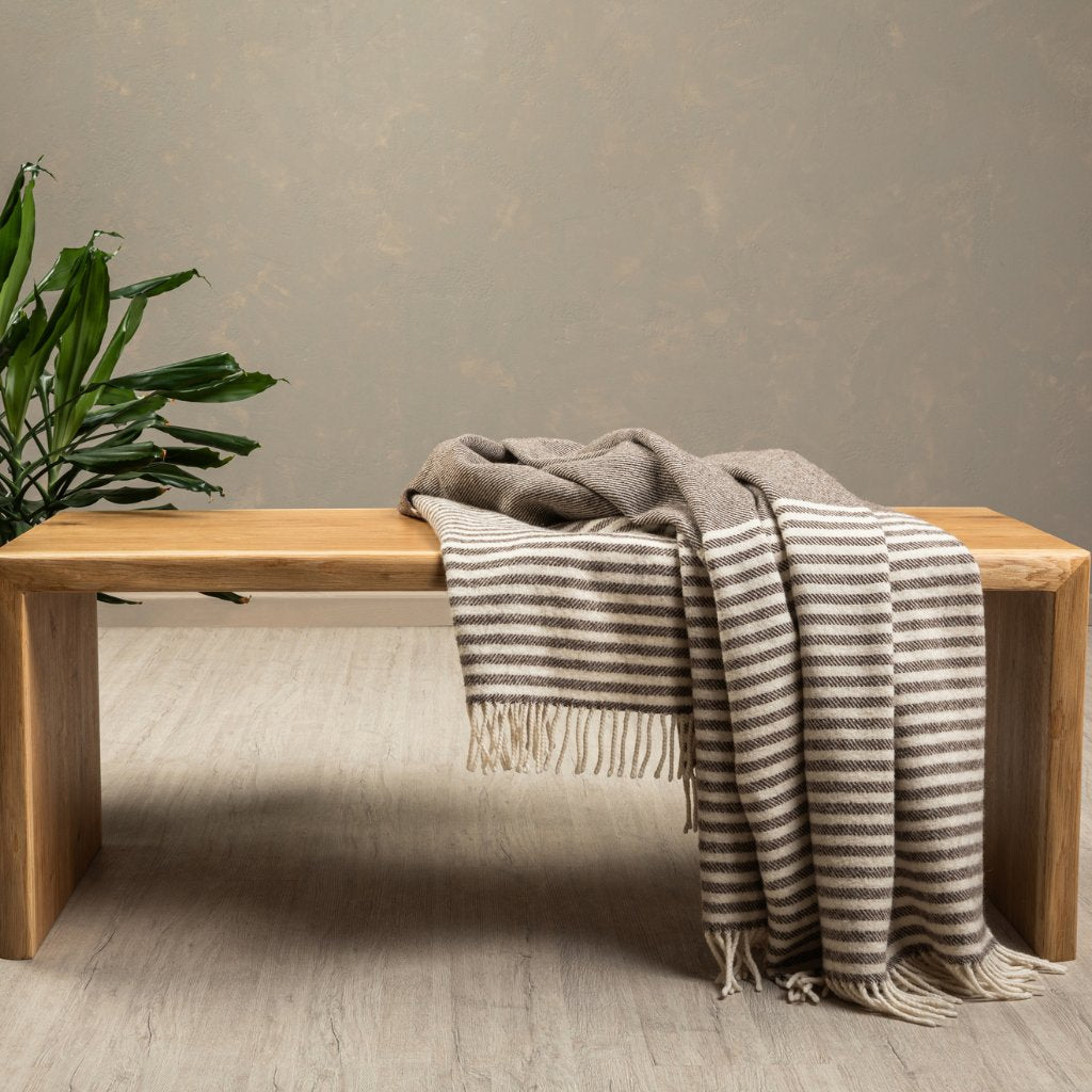 Bravion oak benches
