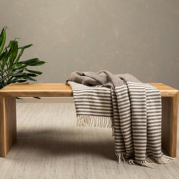 Bravion oak benches